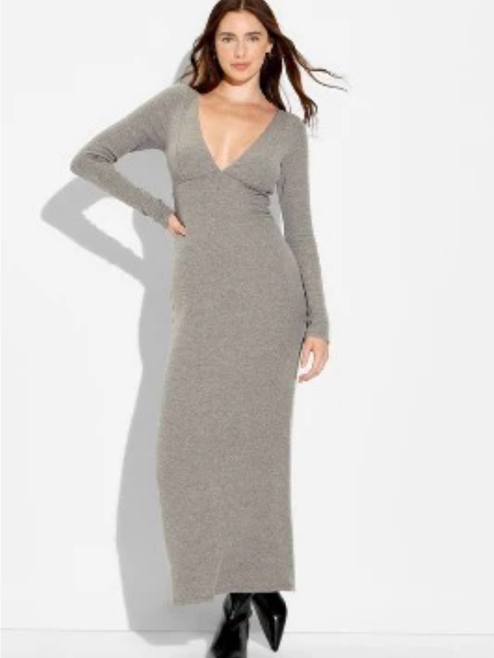 Long Sleeve V-Neck Maxi Dress in Gray Heather
